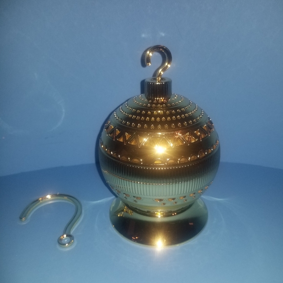 Scent Diffuser Homeworx Harry Slatkin TreeWorx Ornament Ball Gold - Picture 1 of 3